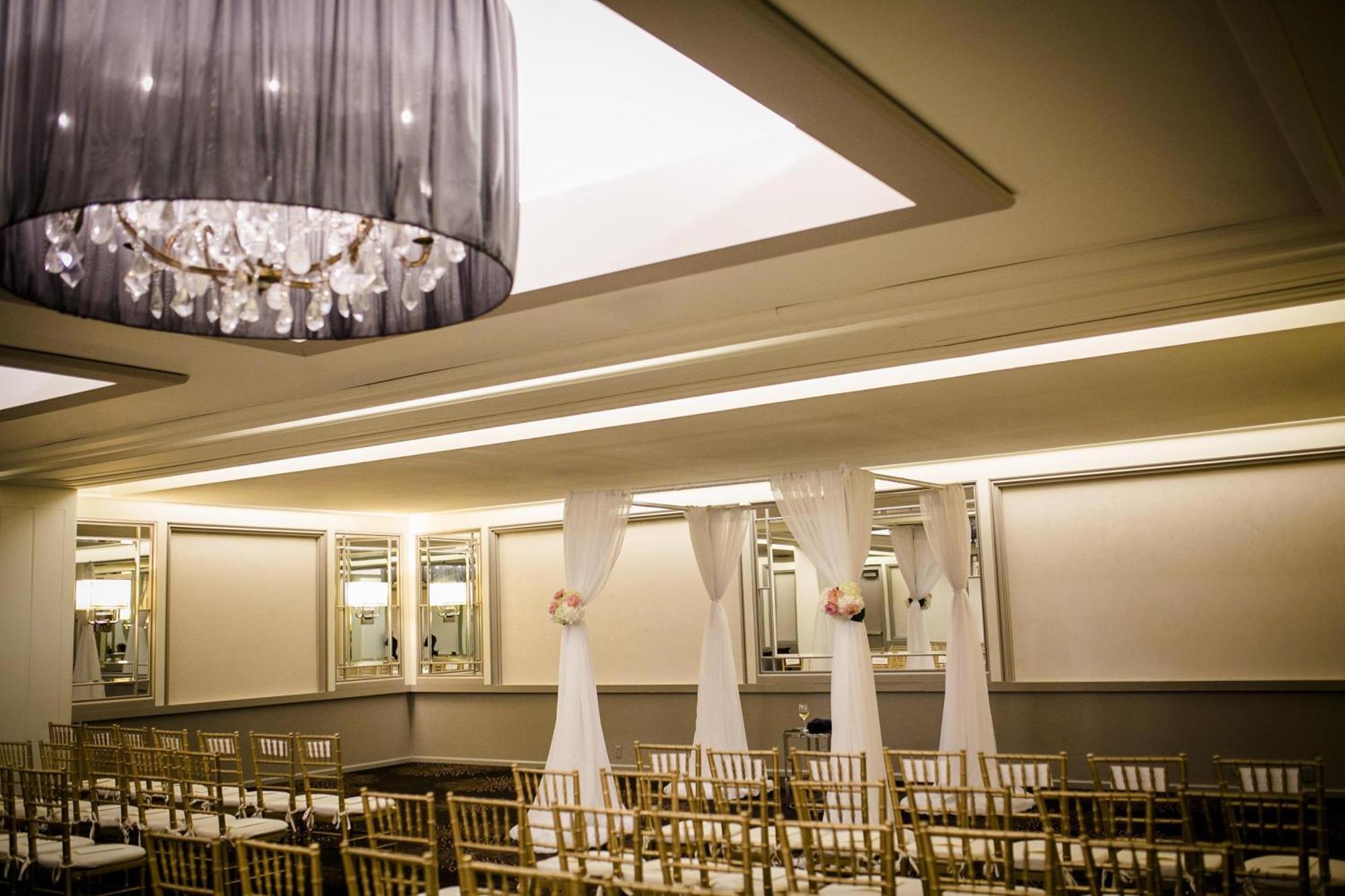 Hyatt Regency Hotel 4*